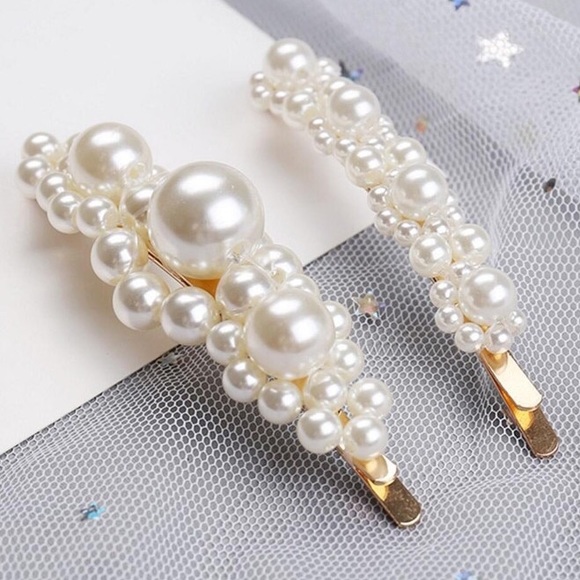 BLOGGER FAVE pearl hair clip 2 clips for 5$ - Picture 6 of 8